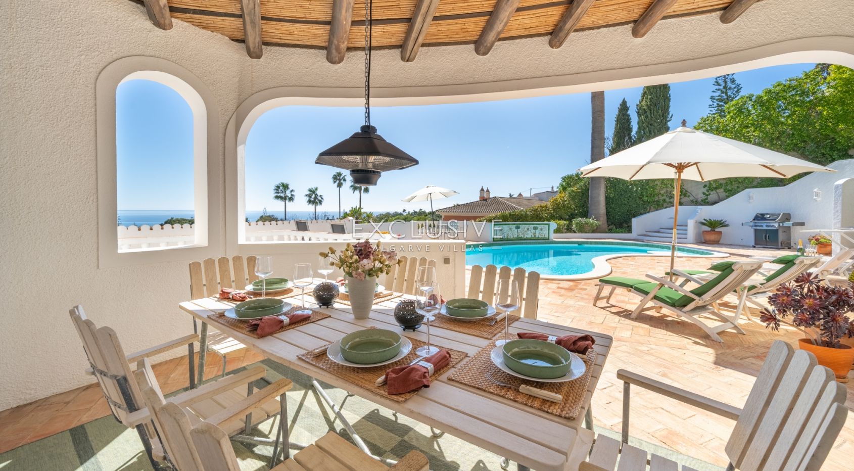 Villa mit vier Schlafzimmern und exzellentem Meerblick in Praia da Luz