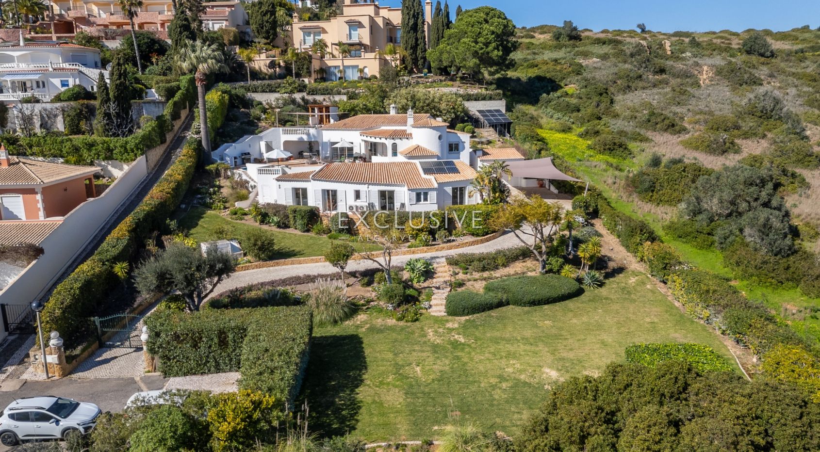 Villa mit vier Schlafzimmern und exzellentem Meerblick in Praia da Luz