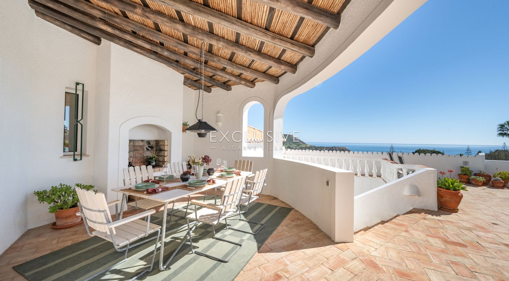 Villa mit vier Schlafzimmern und exzellentem Meerblick in Praia da Luz