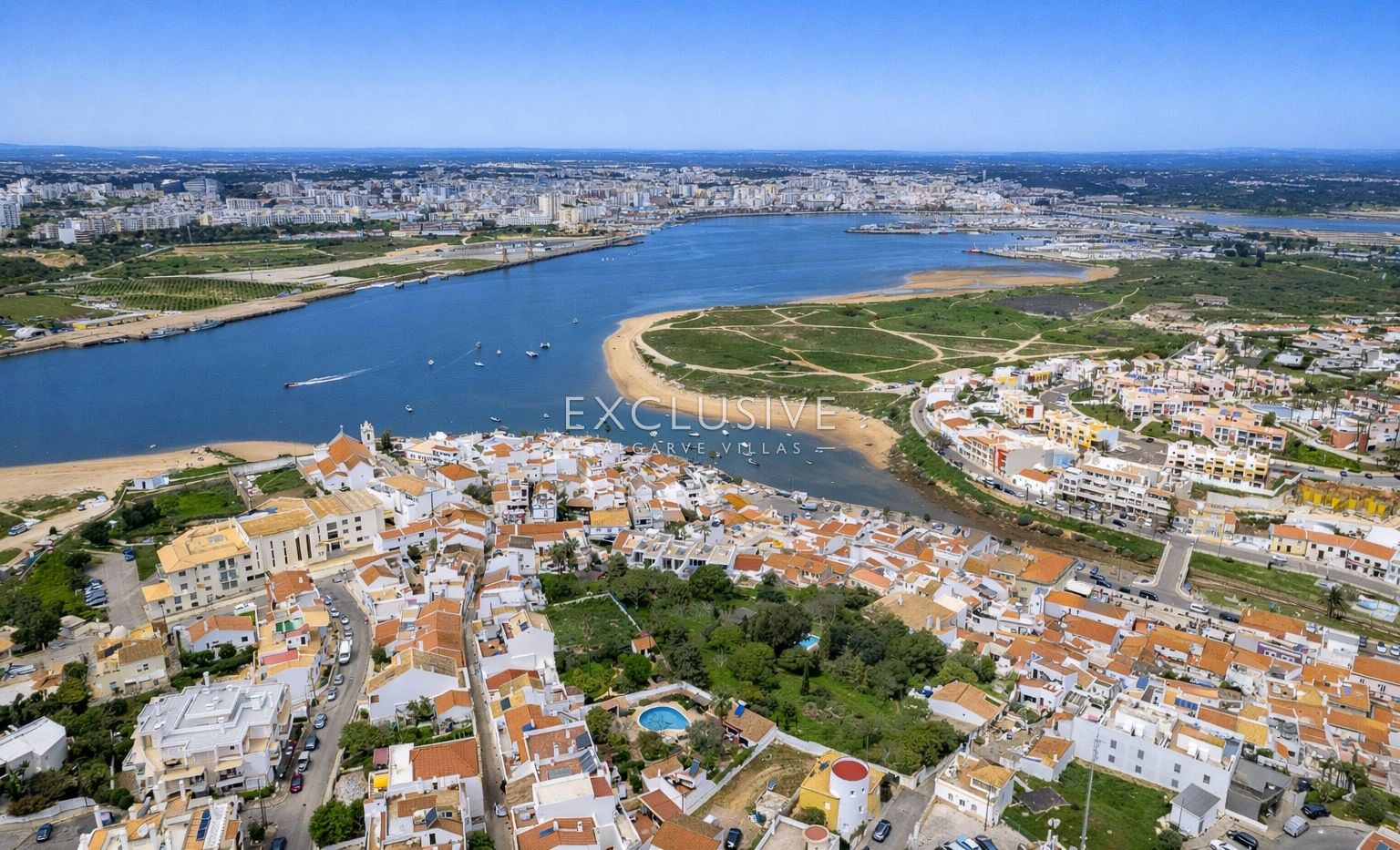 Dorfhaus zu renovieren im Zentrum von Ferragudo, Algarve