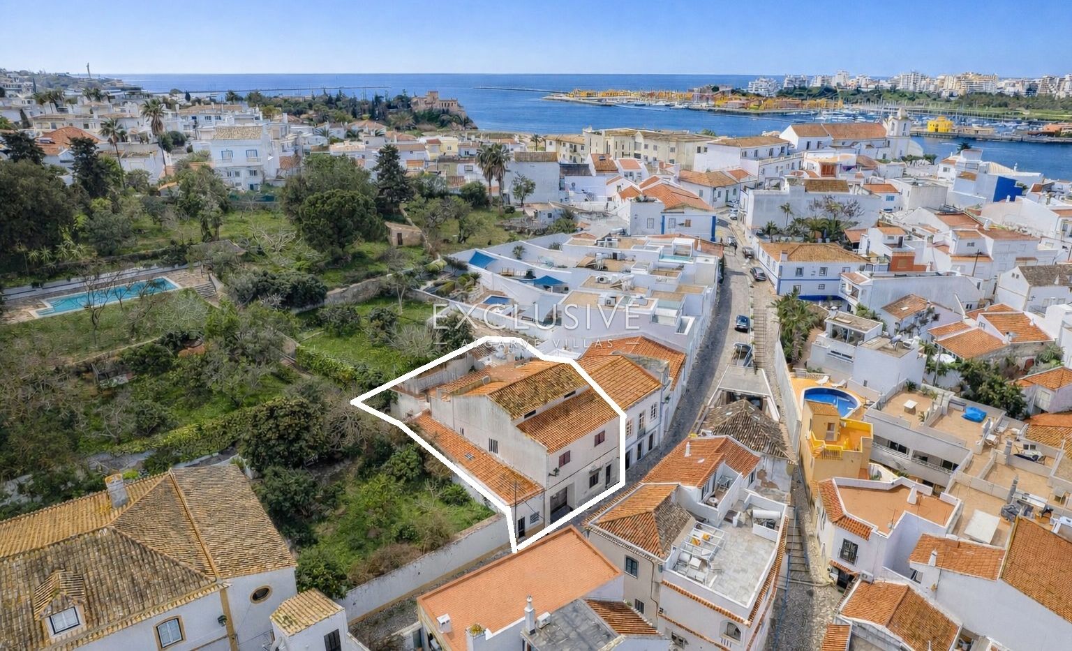 Dorfhaus zu renovieren im Zentrum von Ferragudo, Algarve