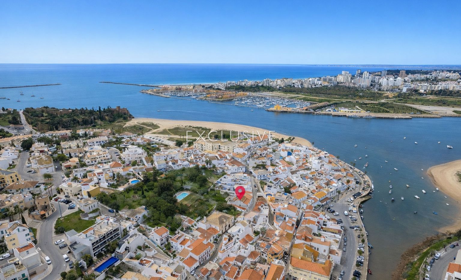Dorfhaus zu renovieren im Zentrum von Ferragudo, Algarve