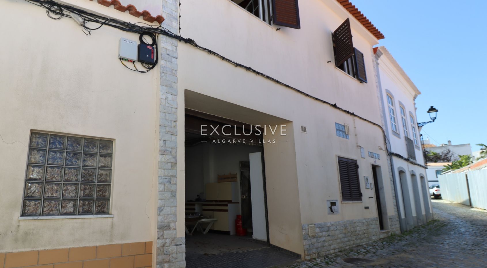 Dorfhaus zu renovieren im Zentrum von Ferragudo, Algarve