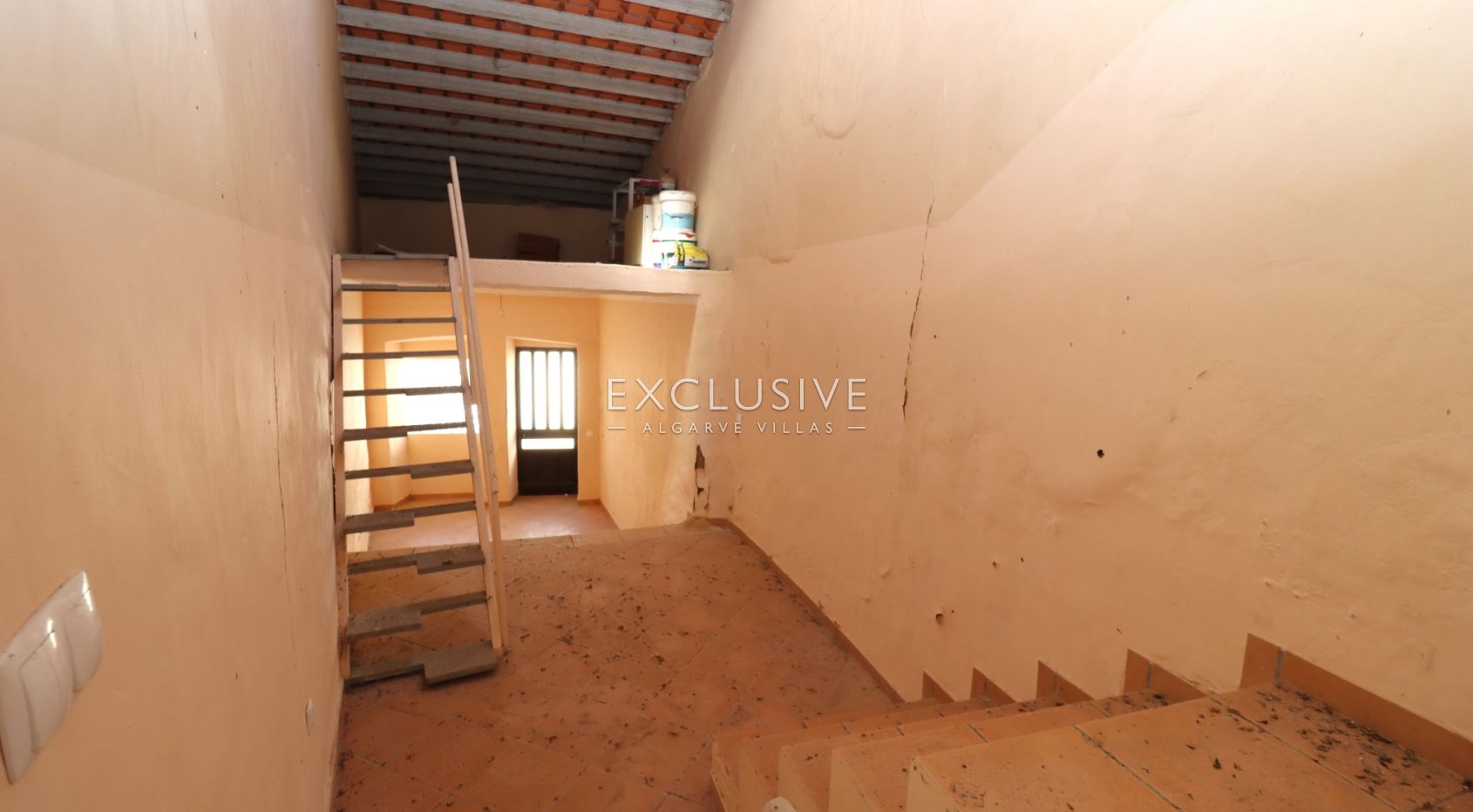 Dorfhaus zu renovieren im Zentrum von Ferragudo, Algarve