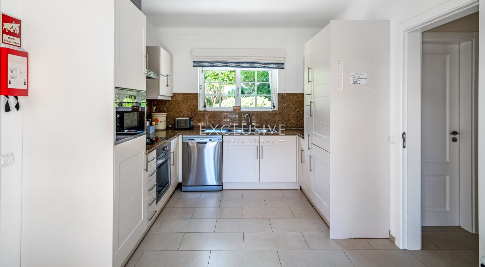 Elegante 5-Schlafzimmer-Villa in Santo António Golf Resort, Algarve