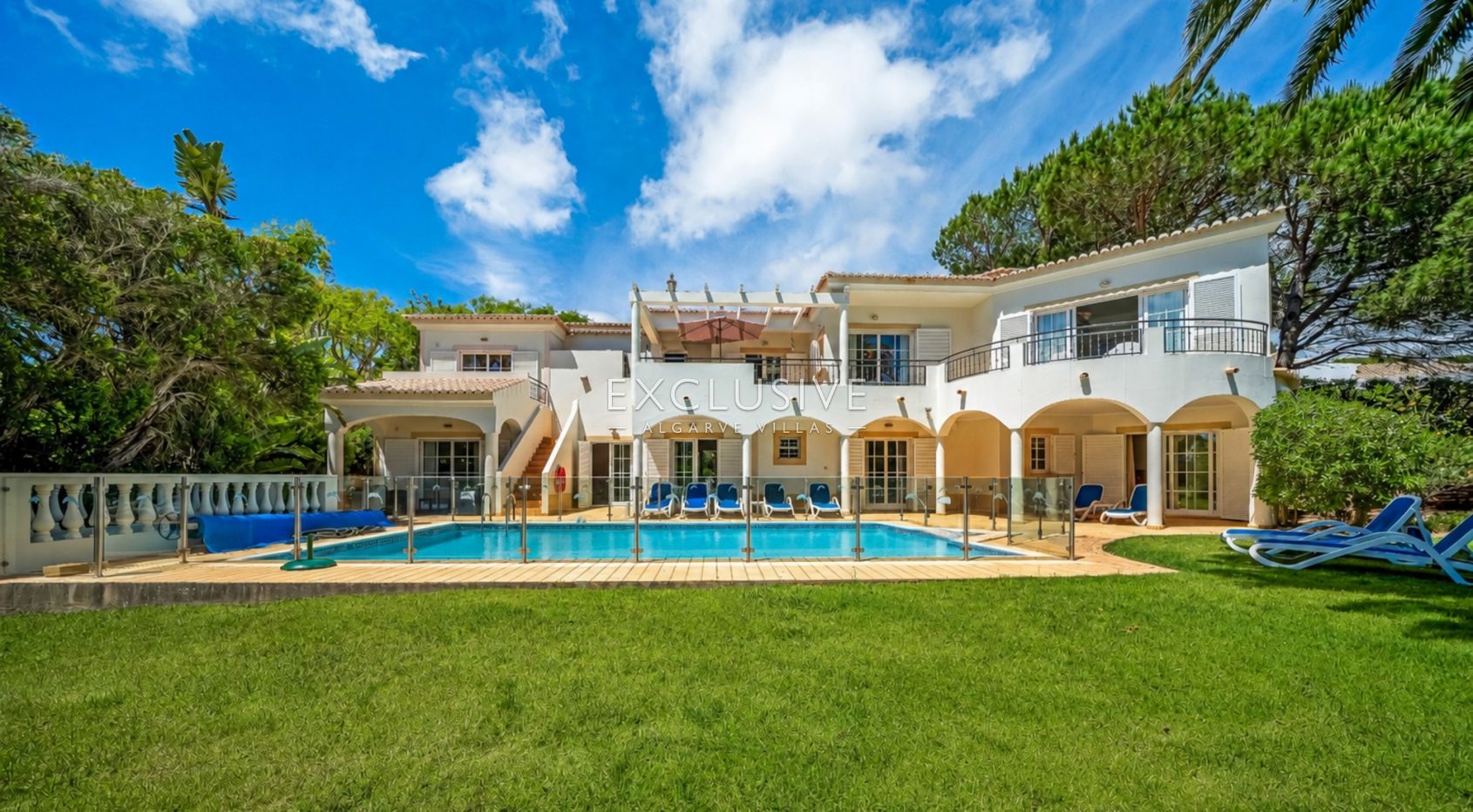 Elegante 5-Schlafzimmer-Villa in Santo António Golf Resort, Algarve
