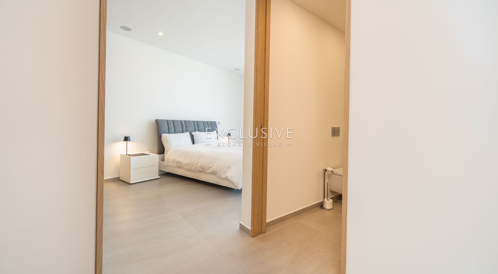 Helle moderne Wohnung mit Blick auf den Yachthafen und das Meer in Lagos
