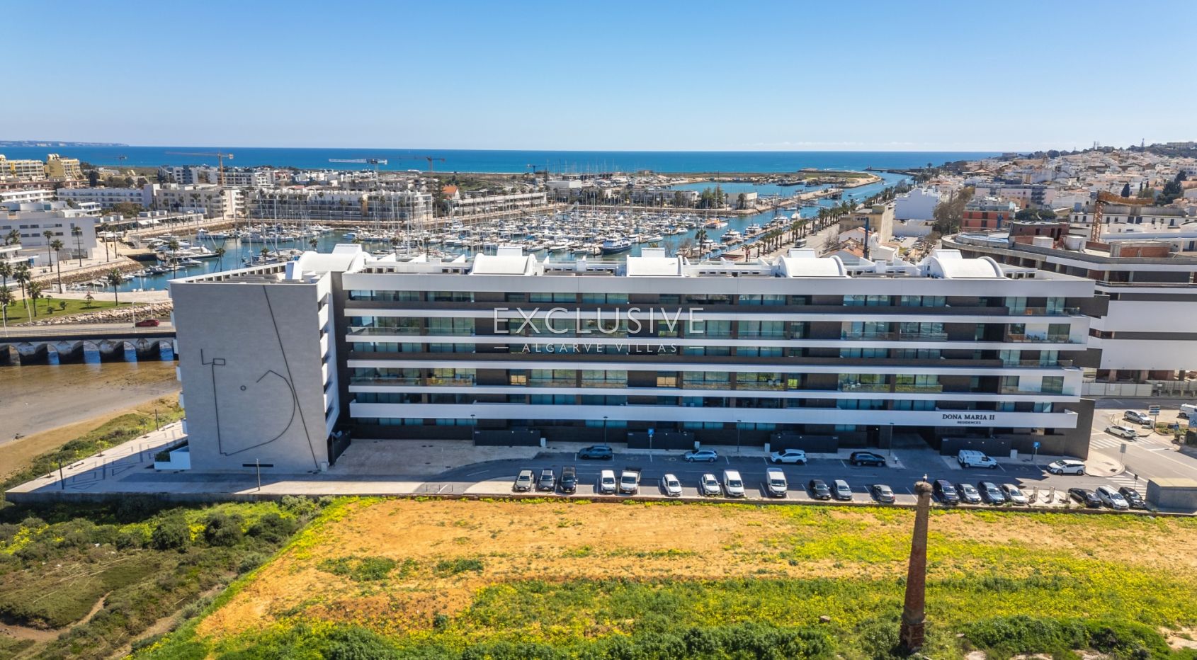 Helle moderne Wohnung mit Blick auf den Yachthafen und das Meer in Lagos