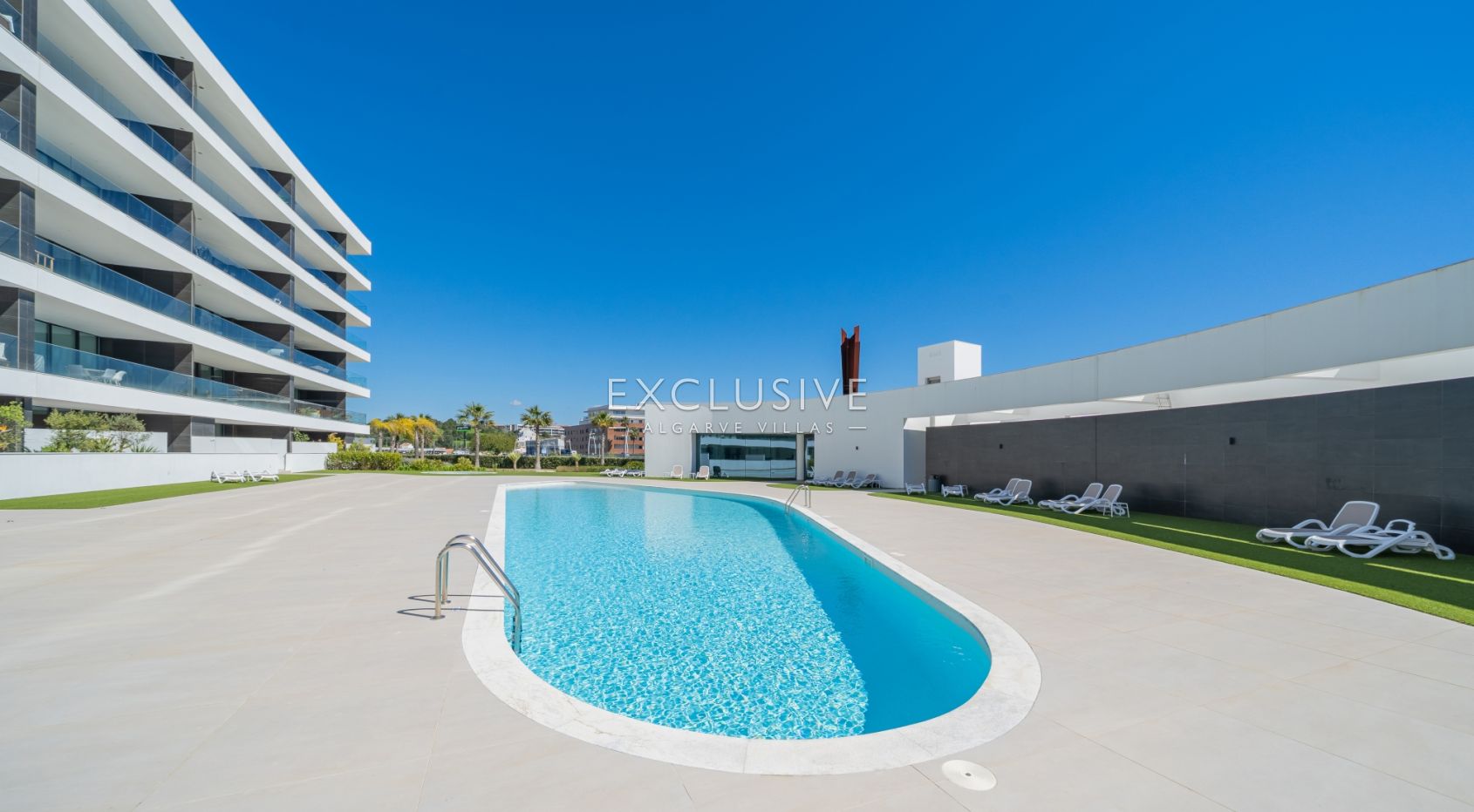 Helle moderne Wohnung mit Blick auf den Yachthafen und das Meer in Lagos