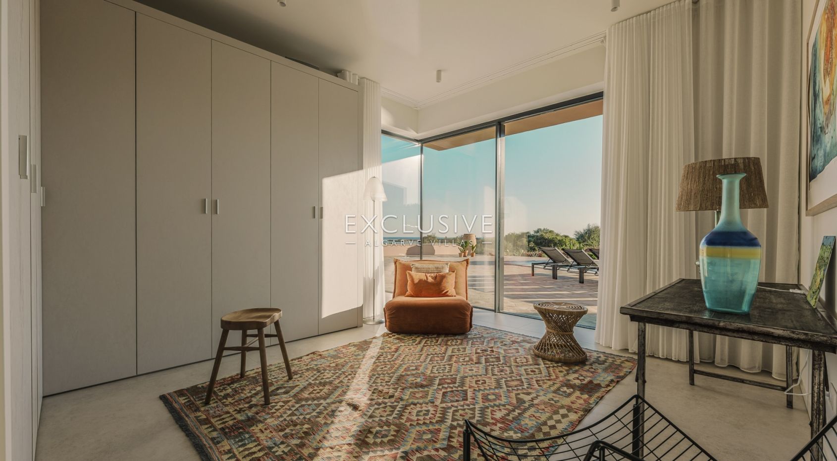 Luxuriöse, moderne Villa neben dem Golfplatz Palmares mit Panoramablick auf das Meer in