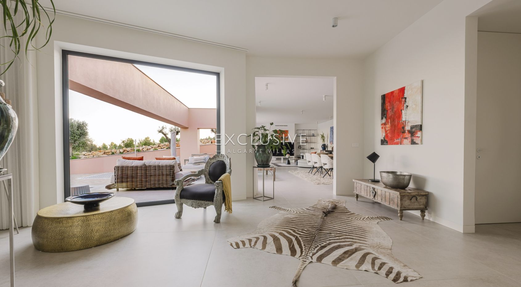 Luxuriöse, moderne Villa neben dem Golfplatz Palmares mit Panoramablick auf das Meer in