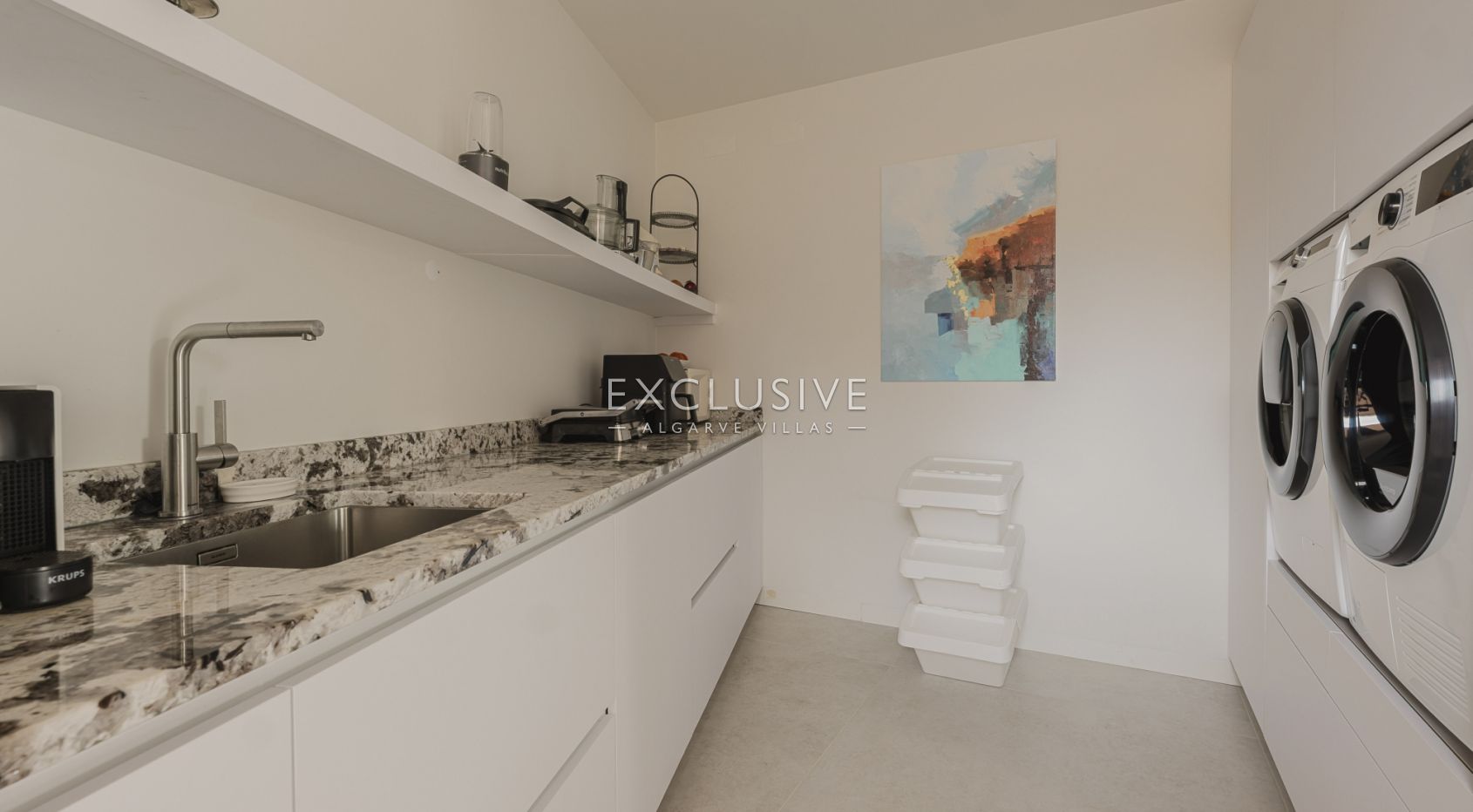 Luxuriöse, moderne Villa neben dem Golfplatz Palmares mit Panoramablick auf das Meer in