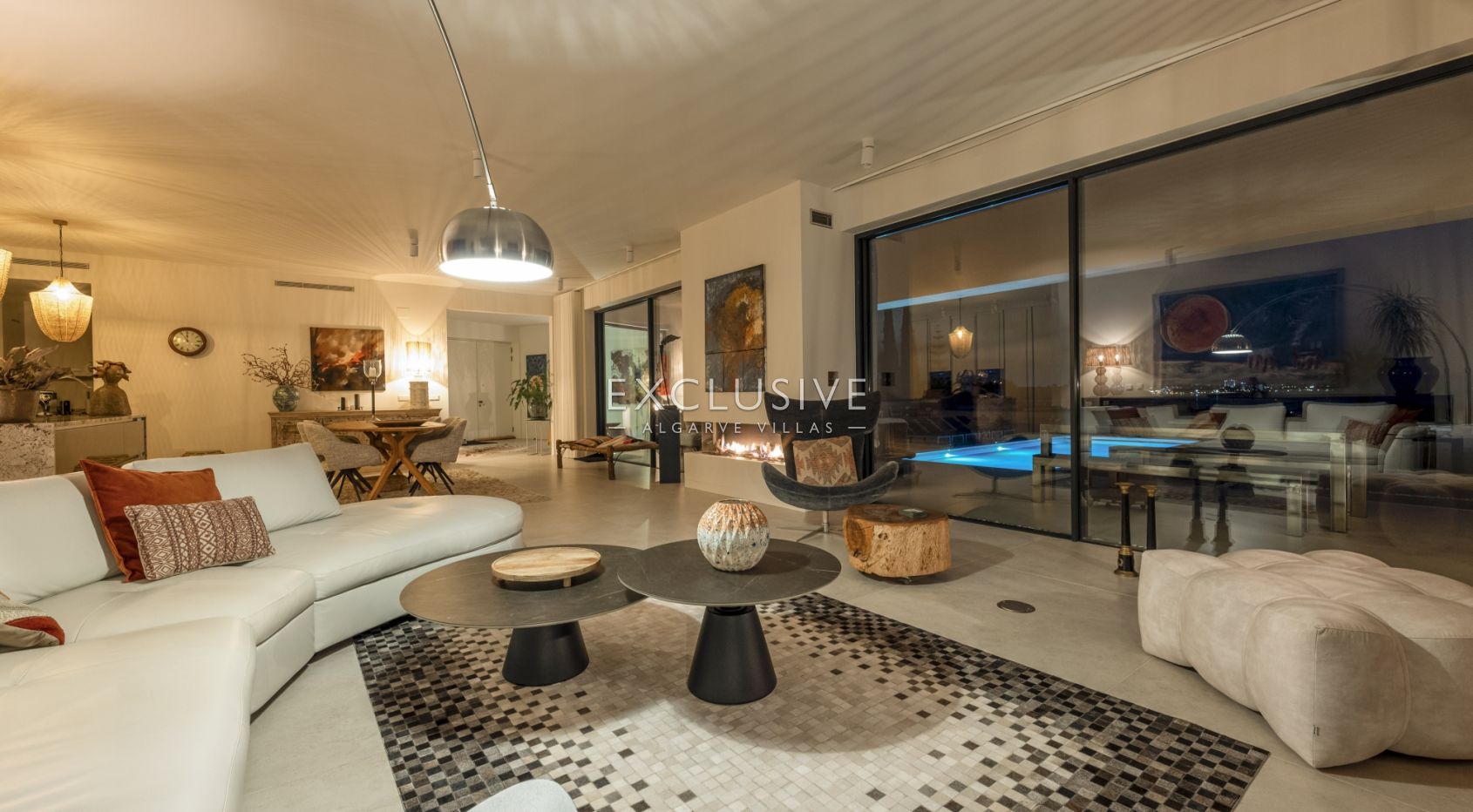 Luxuriöse, moderne Villa neben dem Golfplatz Palmares mit Panoramablick auf das Meer in