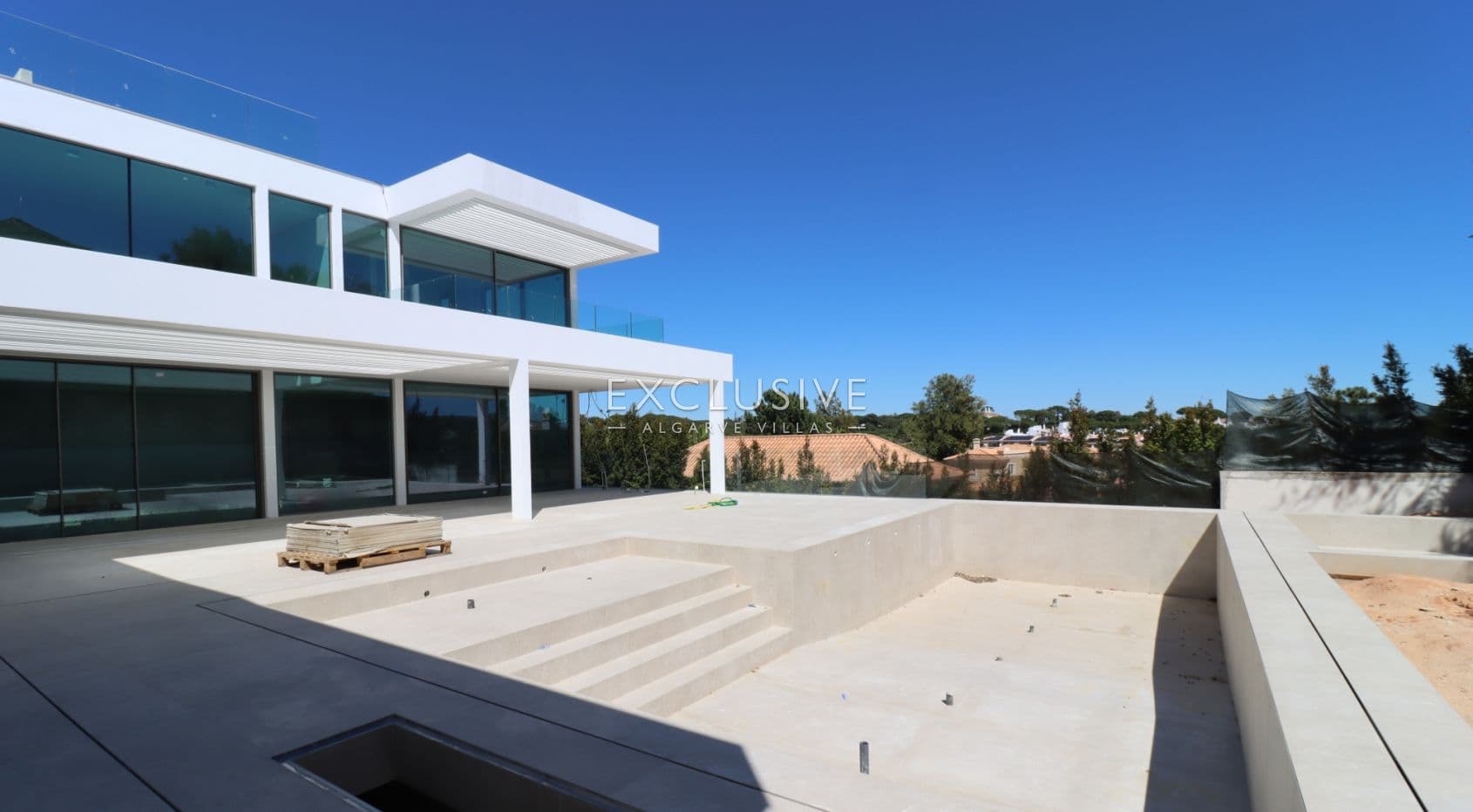4+1-Villa in Quinta do Lago, nur wenige Gehminuten vom Strand entfernt, Algarve-1