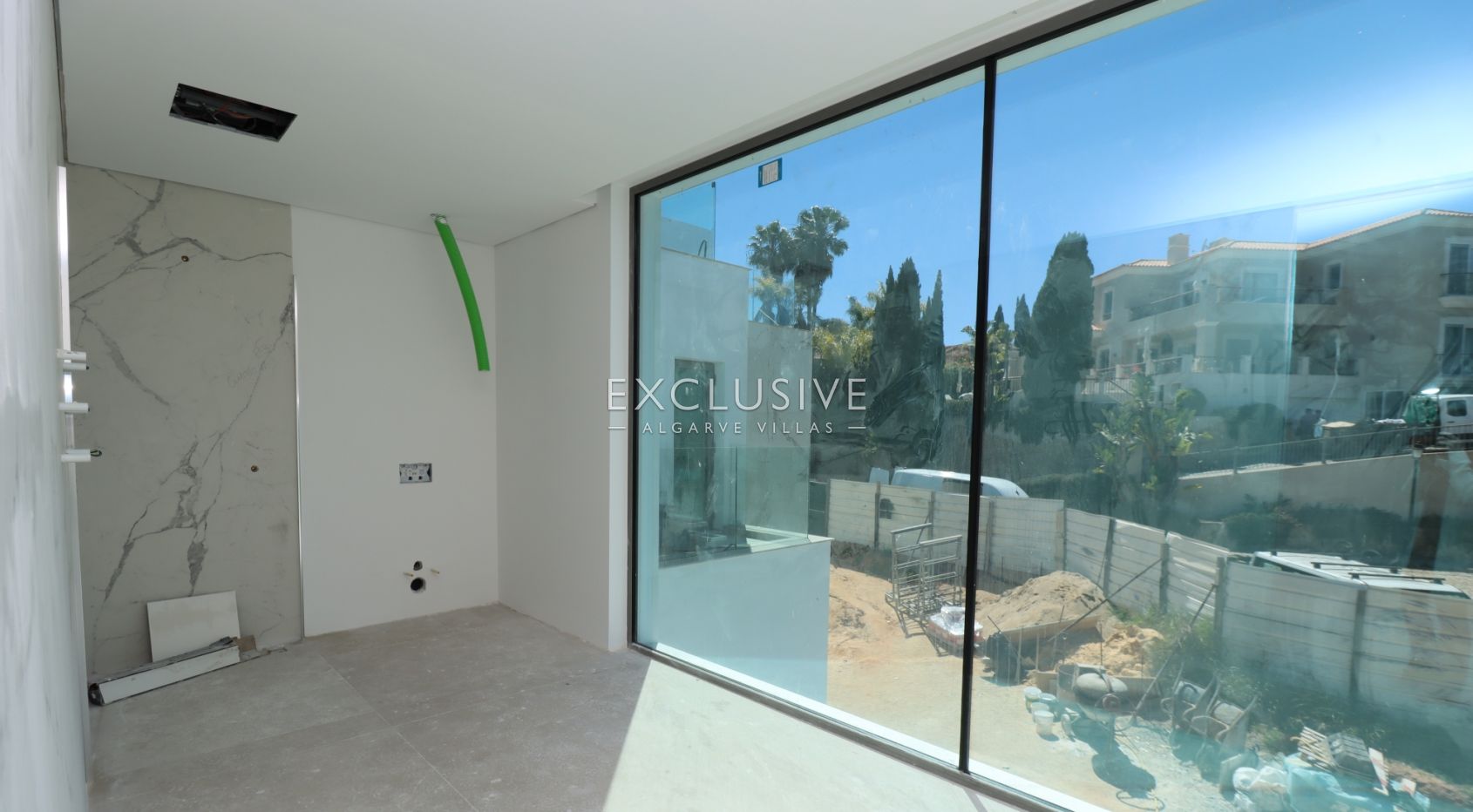4+1-Villa in Quinta do Lago, nur wenige Gehminuten vom Strand entfernt, Algarve