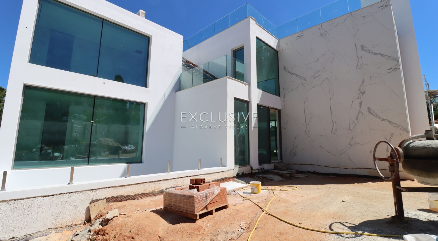 4+1-Villa in Quinta do Lago, nur wenige Gehminuten vom Strand entfernt, Algarve