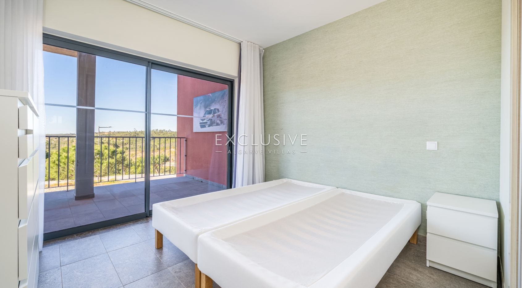 2-Zimmer-Wohnung mit Parkplatz und Pool in Portimão, Algarve