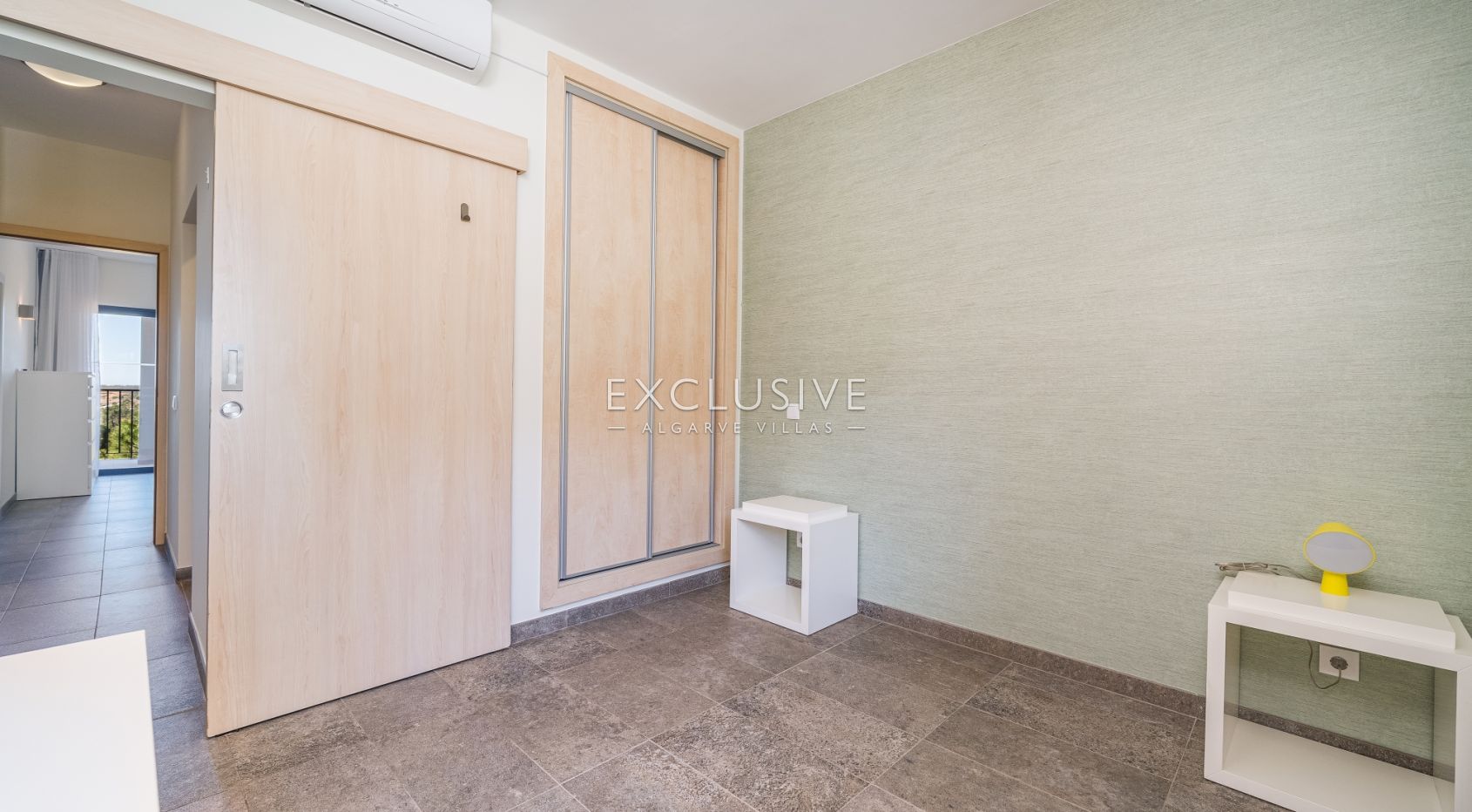 2-Zimmer-Wohnung mit Parkplatz und Pool in Portimão, Algarve