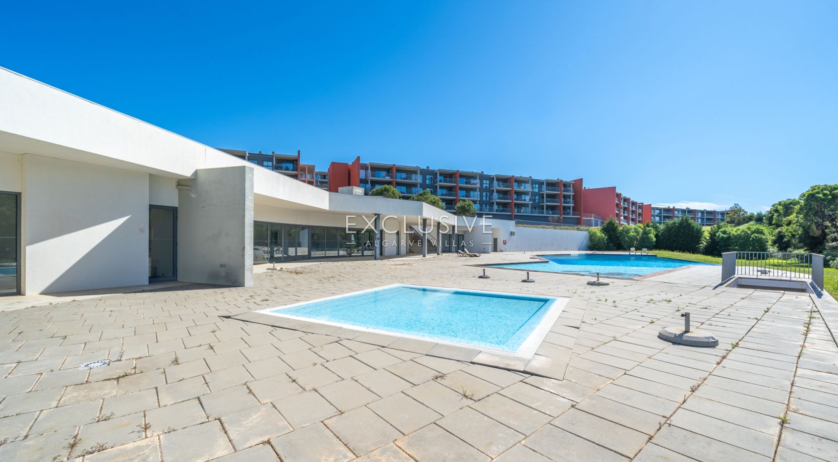 2-Zimmer-Wohnung mit Parkplatz und Pool in Portimão, Algarve