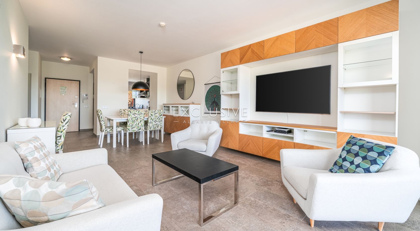2-Zimmer-Wohnung mit Parkplatz und Pool in Portimão, Algarve