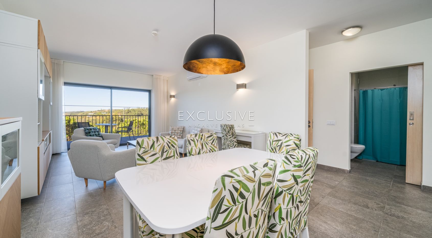 2-Zimmer-Wohnung mit Parkplatz und Pool in Portimão, Algarve