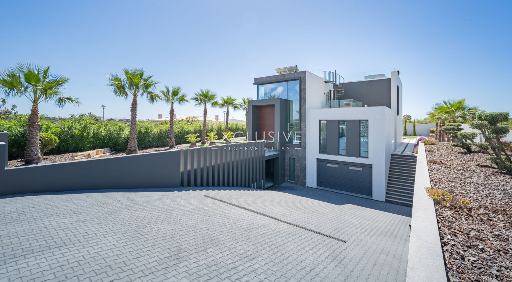 Moderne Luxusvilla mit Meerblick in Porto de Mós, Lagos