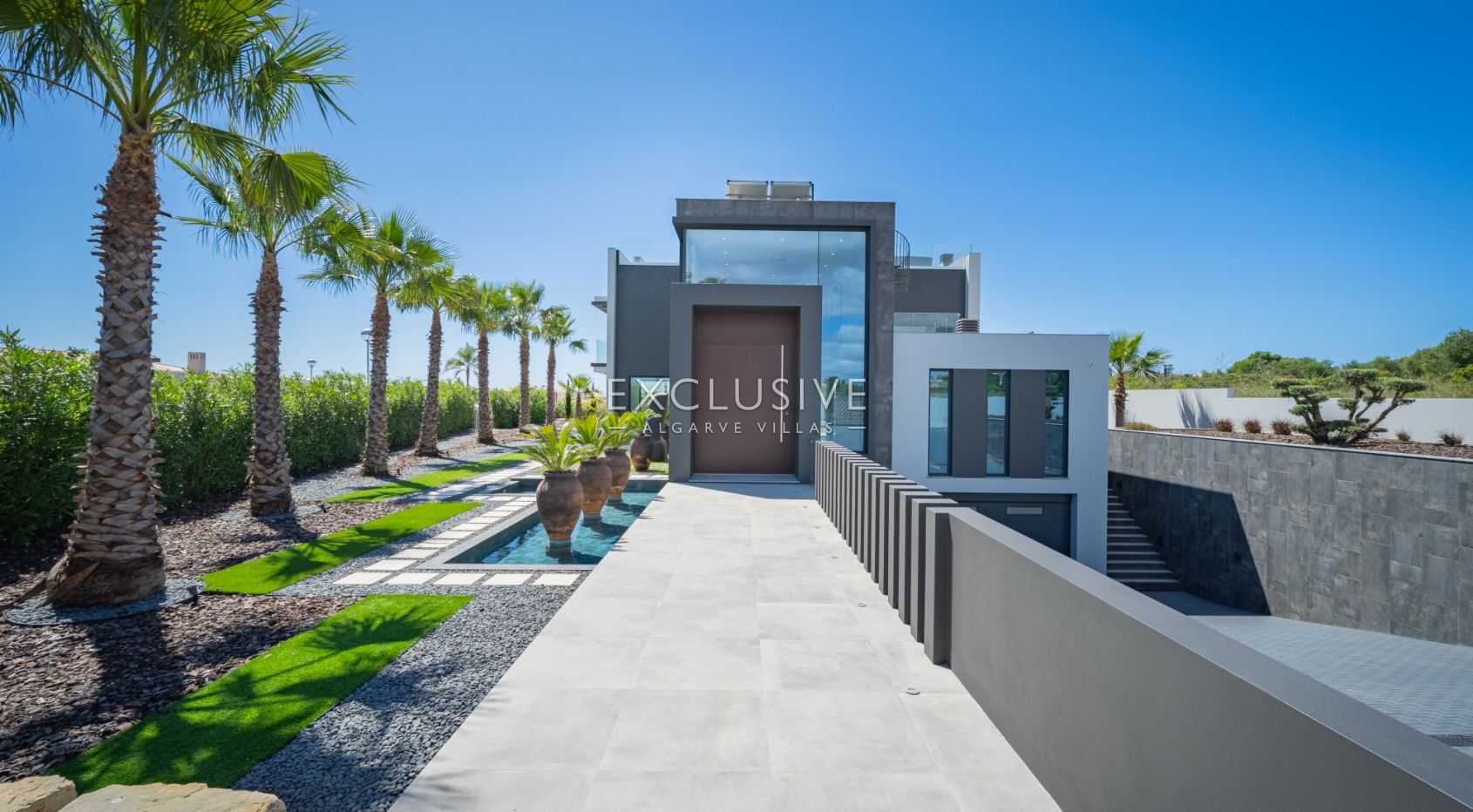 Moderne Luxusvilla mit Meerblick in Porto de Mós, Lagos