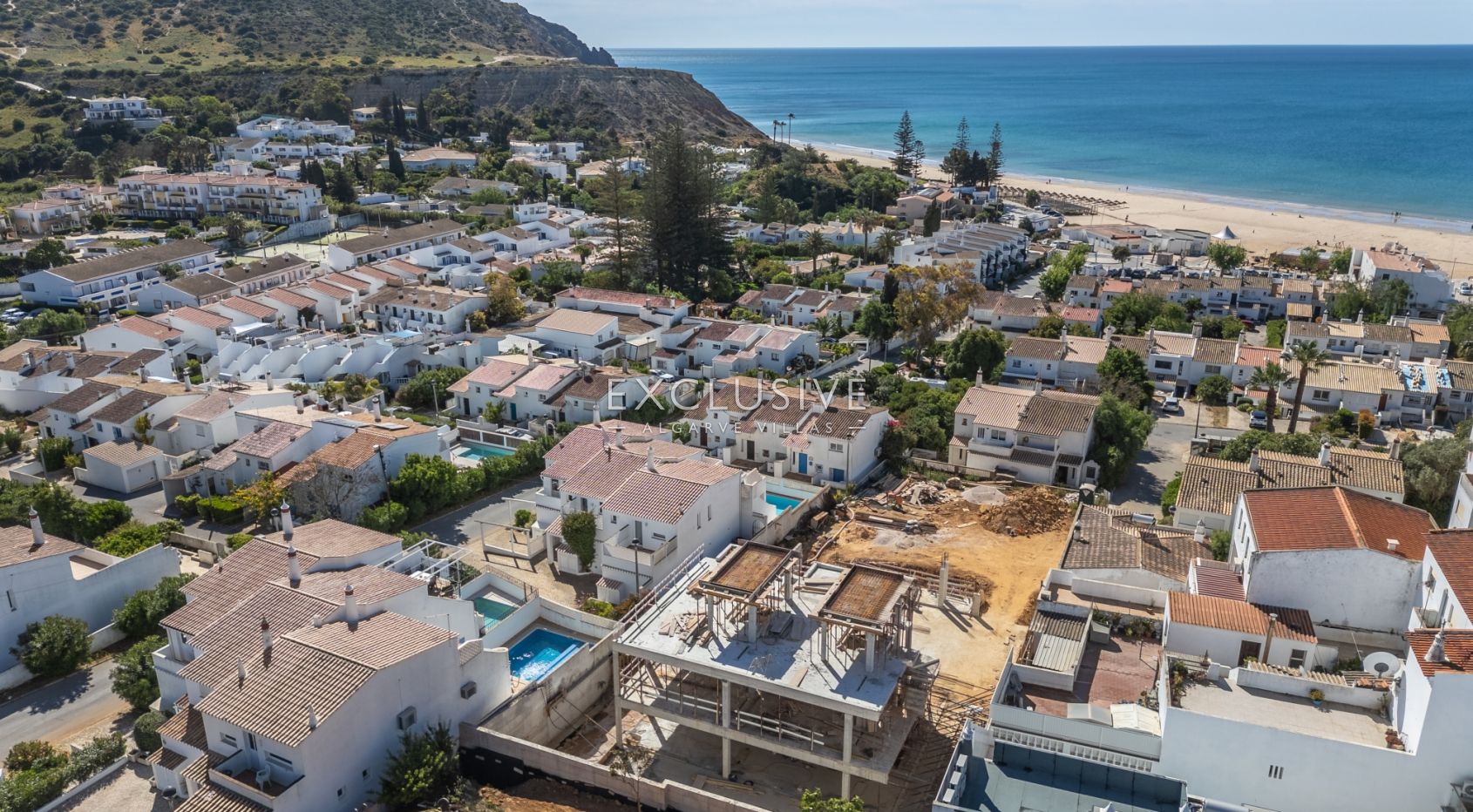 Modernes Strandhaus in Praia da Luz - Luxury Lock-Up and Leave