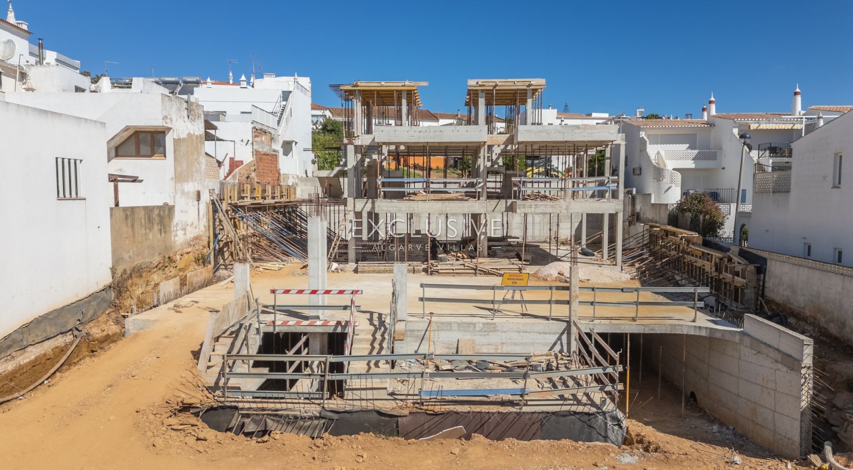 Modernes Strandhaus in Praia da Luz - Luxury Lock-Up and Leave
