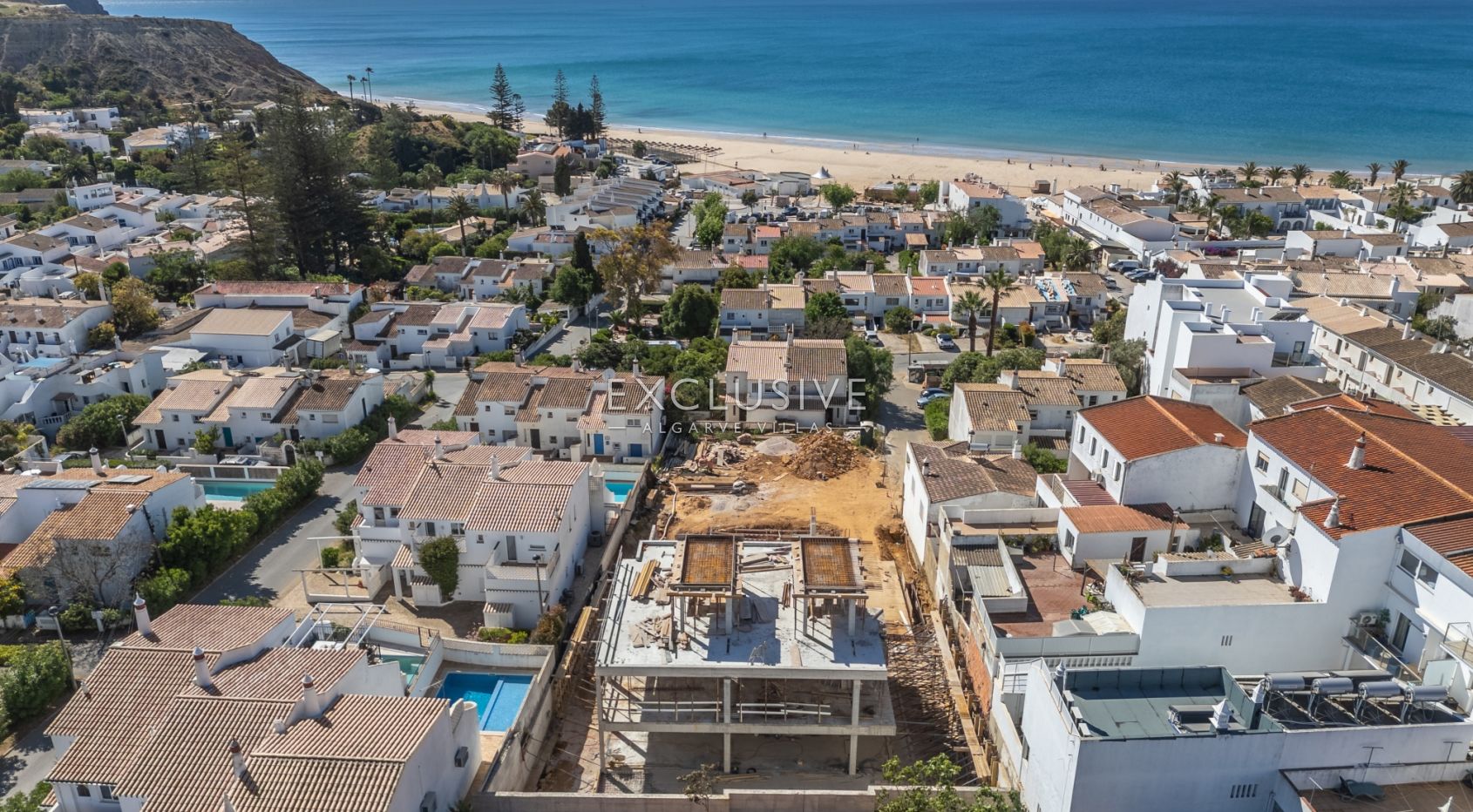 Modernes Strandhaus in Praia da Luz - Luxury Lock-Up and Leave