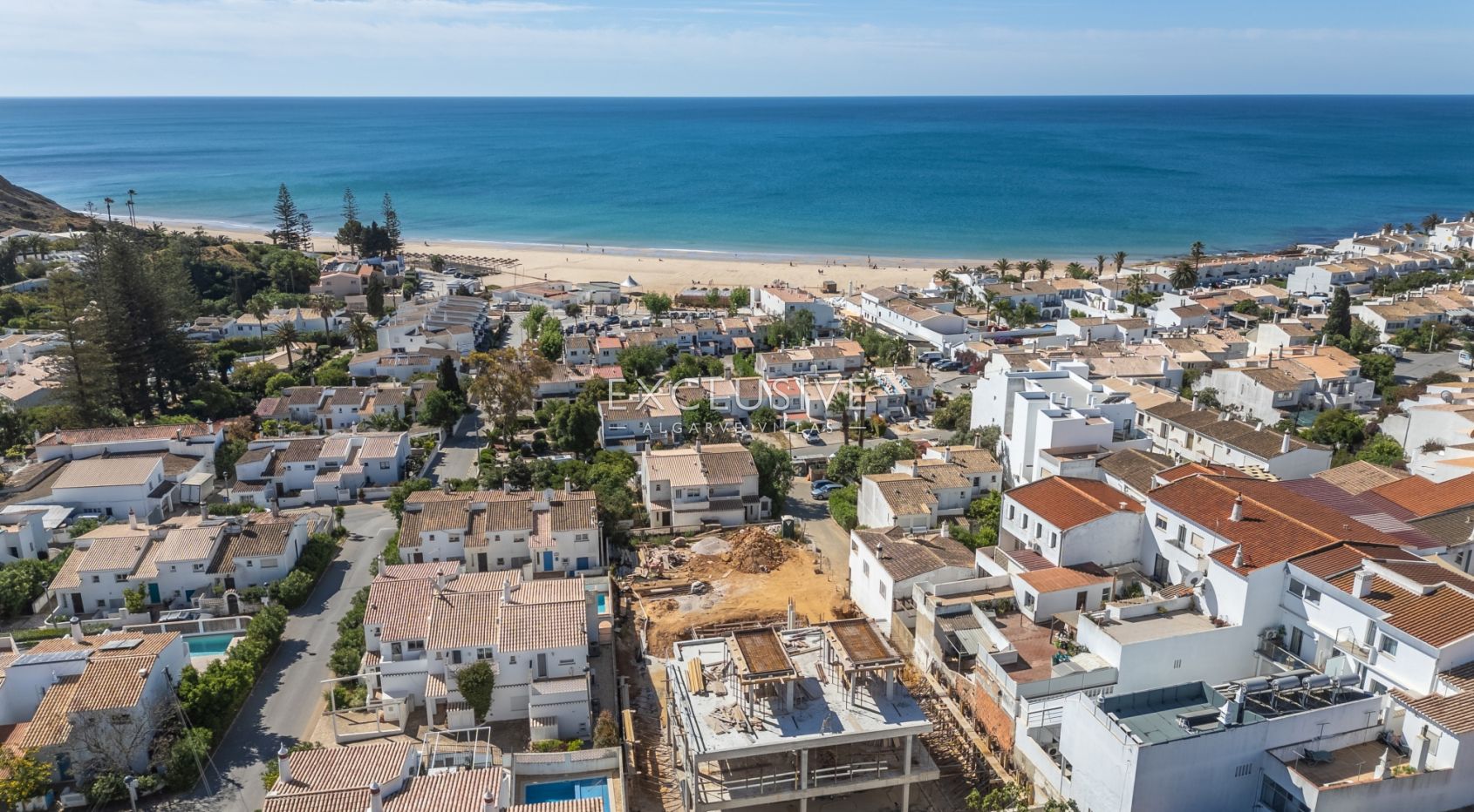 Modernes Strandhaus in Praia da Luz - Luxury Lock-Up and Leave