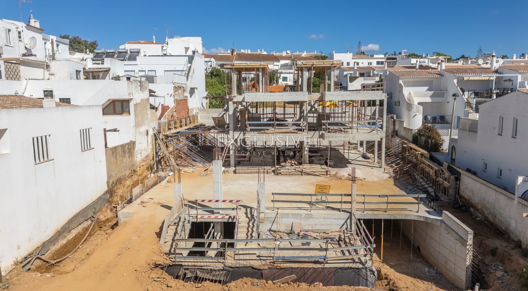 Modernes Strandhaus in Praia da Luz - Luxury Lock-Up and Leave