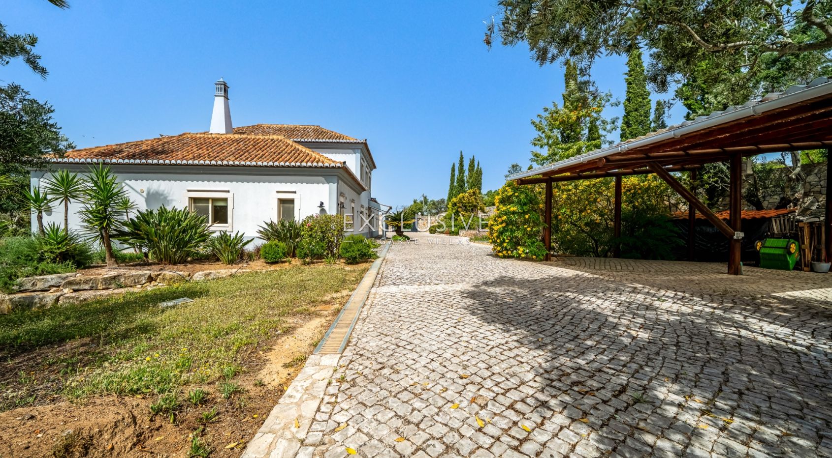 4 Schlafzimmer Villa Santa Barbara de Nexe, Algarve