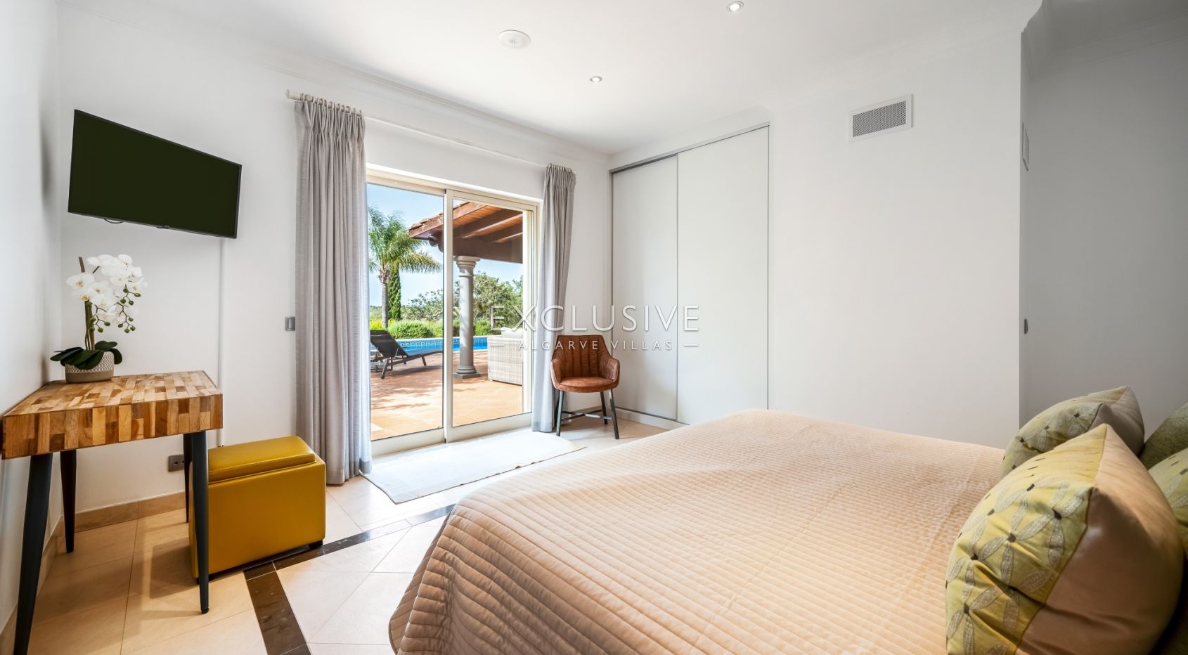 4 Schlafzimmer Villa Santa Barbara de Nexe, Algarve