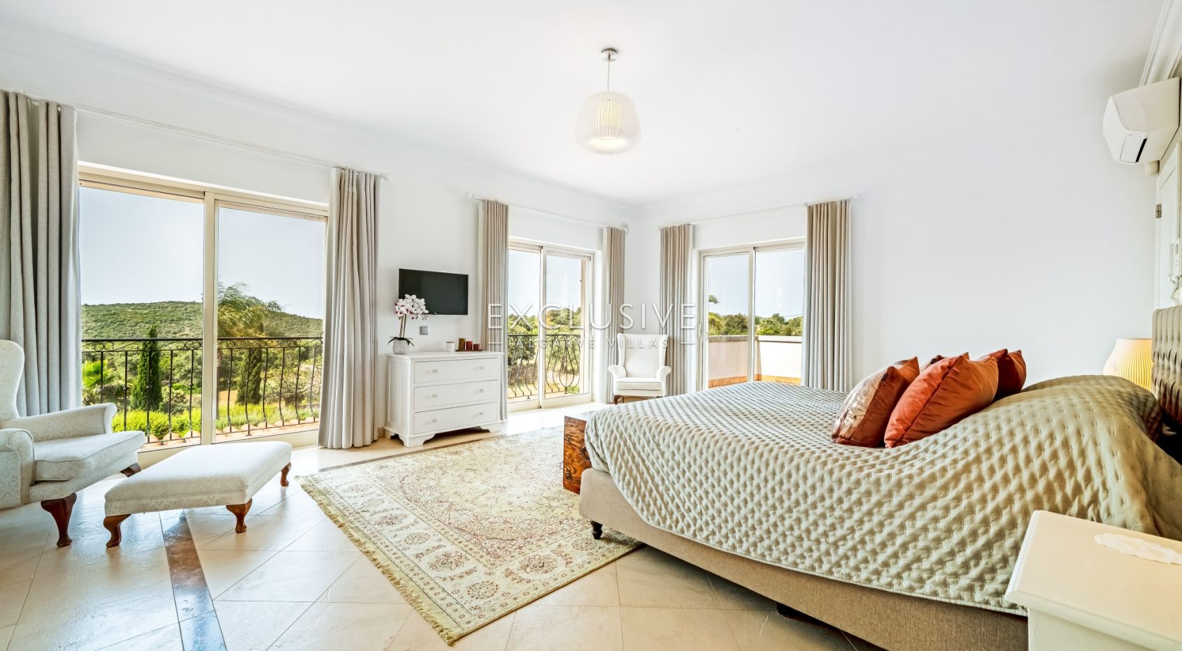 4 Schlafzimmer Villa Santa Barbara de Nexe, Algarve