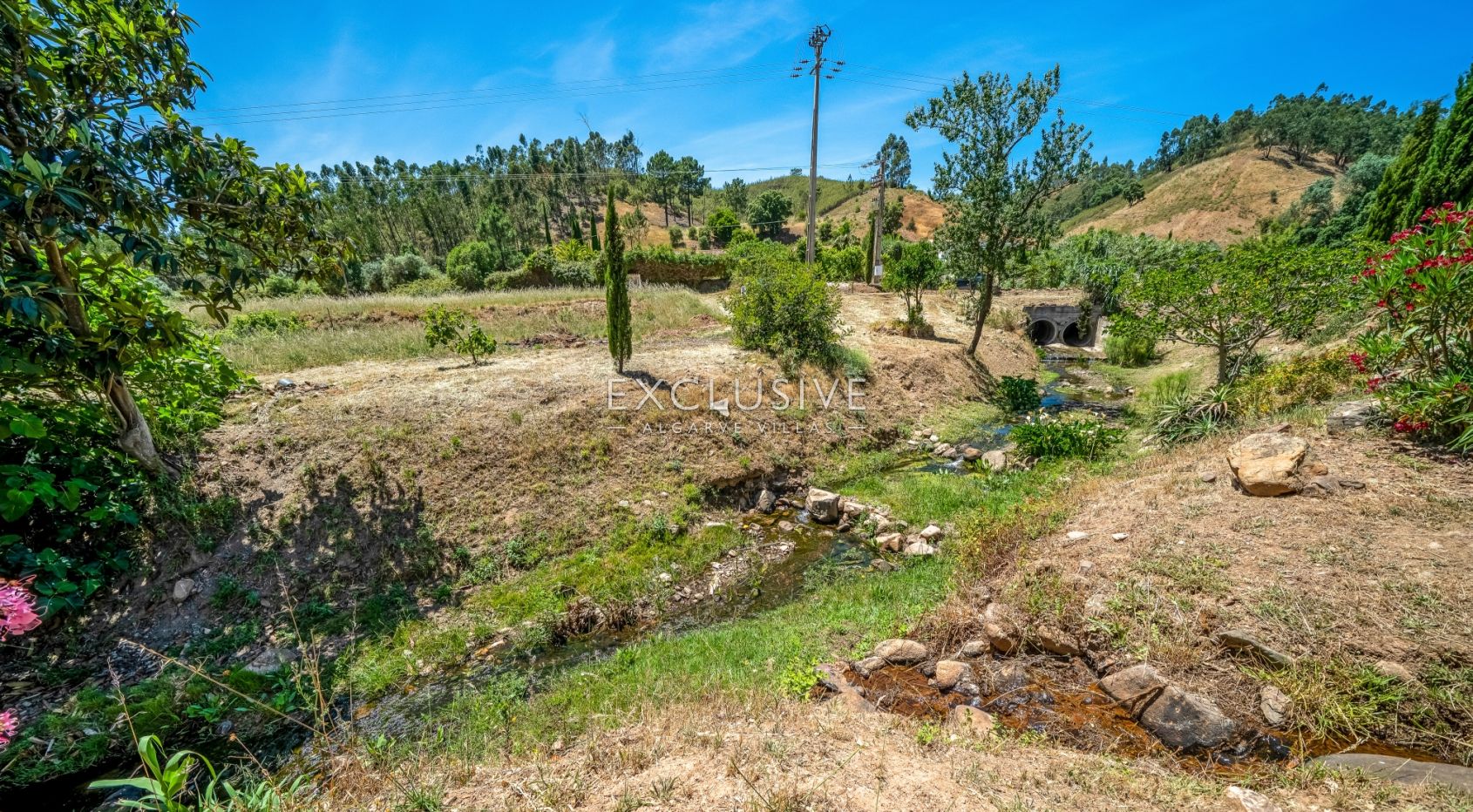 3 Bett Villa in schöner Landschaft mit 1ha Grundstück zwischen Portimao und Monchique