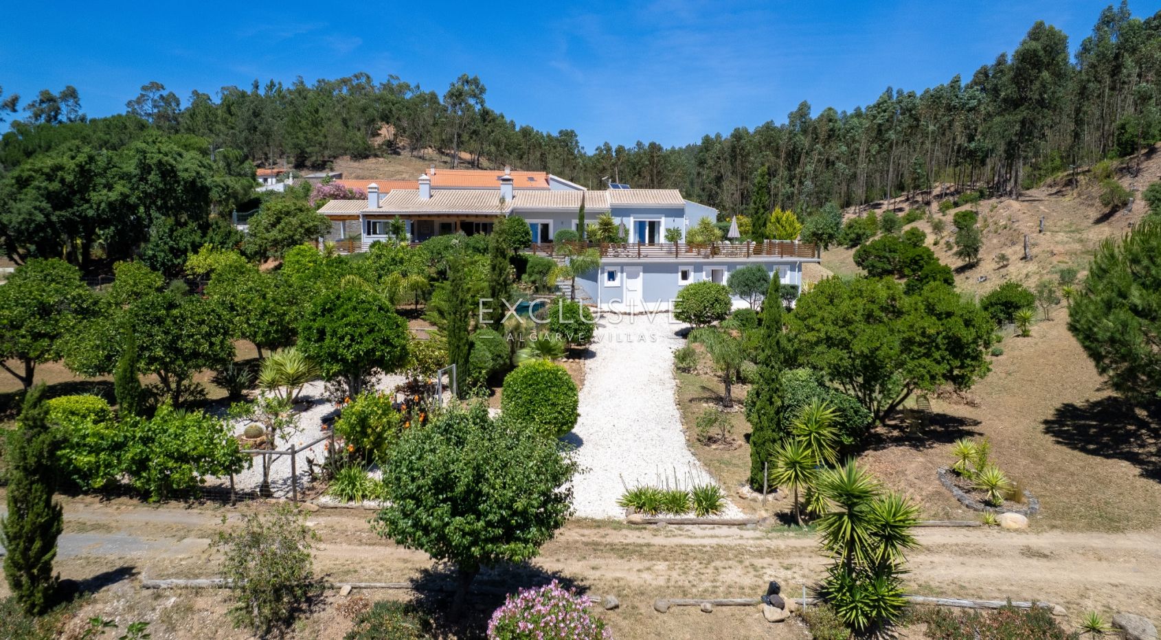 3 Bett Villa in schöner Landschaft mit 1ha Grundstück zwischen Portimao und Monchique