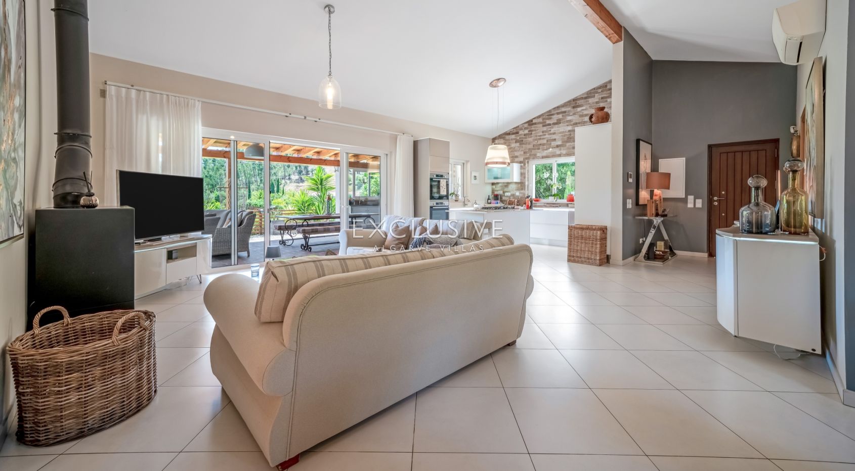 3 Bett Villa in schöner Landschaft mit 1ha Grundstück zwischen Portimao und Monchique