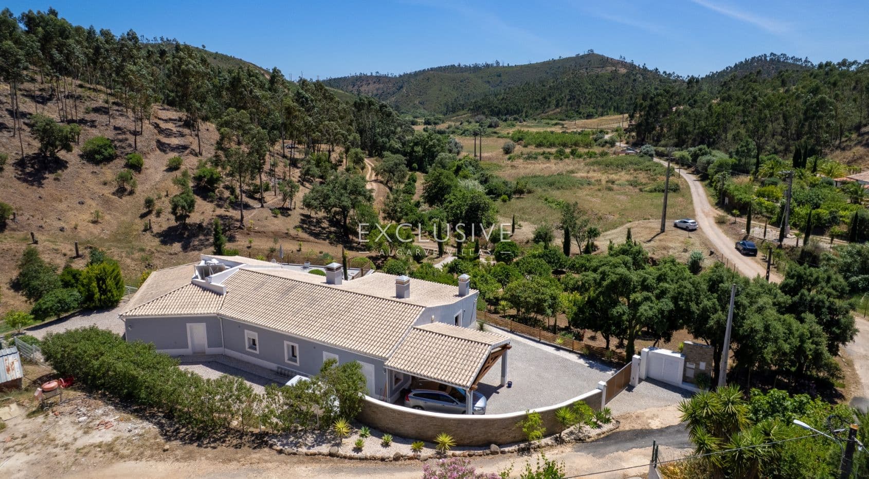 3 Bett Villa in schöner Landschaft mit 1ha Grundstück zwischen Portimao und Monchique-1