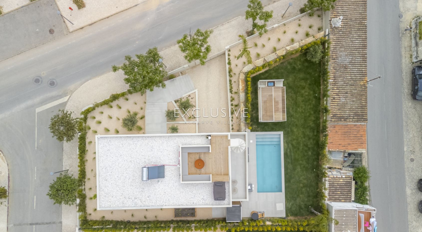 Entdecken Sie eine atemberaubende neue 3-Schlafzimmer-Villa in Santa Bárbara de Nexe, Al