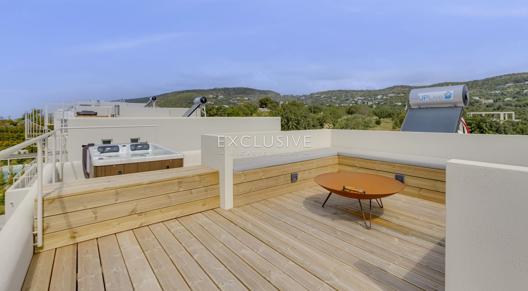 Entdecken Sie eine atemberaubende neue 3-Schlafzimmer-Villa in Santa Bárbara de Nexe, Al