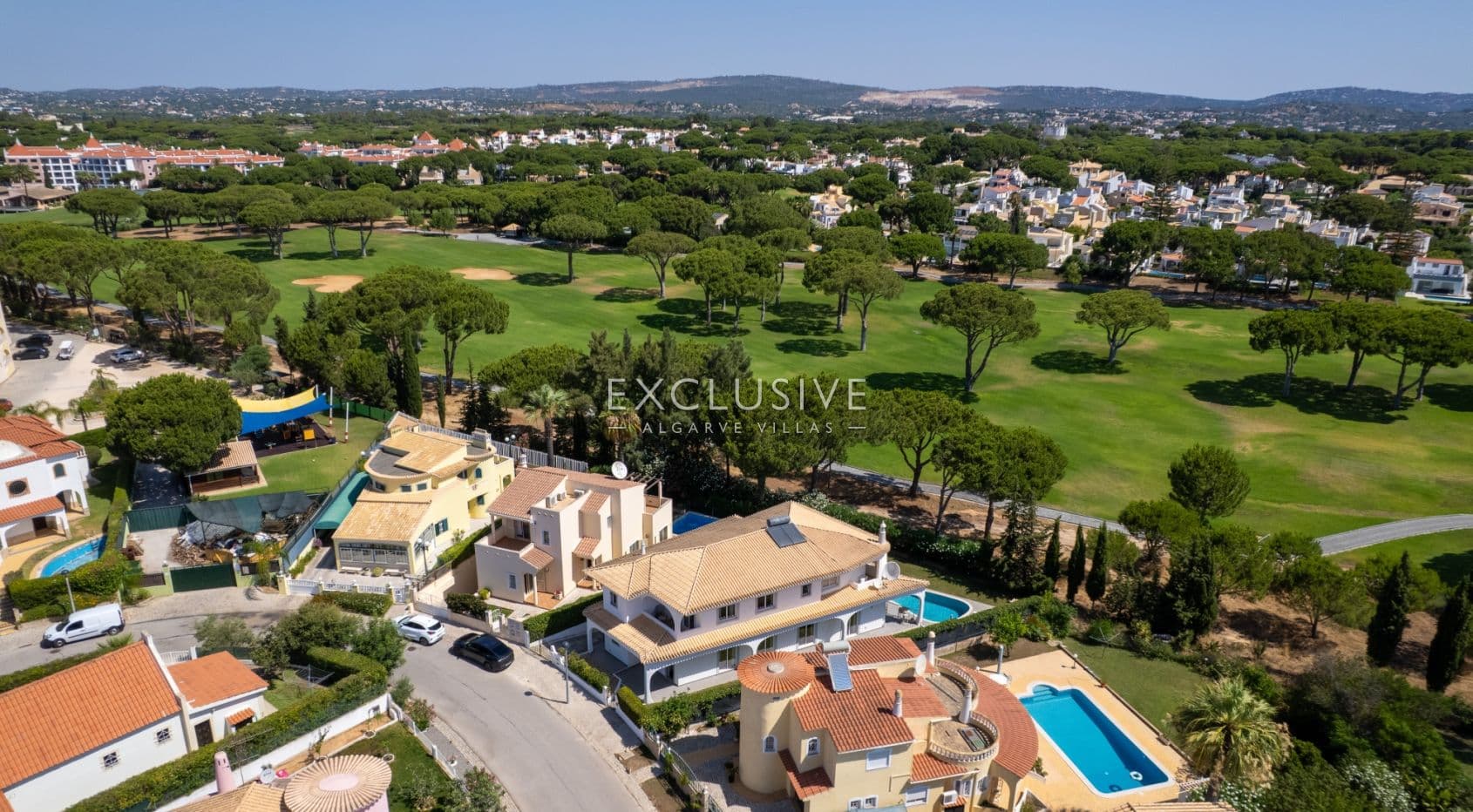 Sie eine Golfvilla in erster Reihe im alten Dorfteil von Vilamoura-1