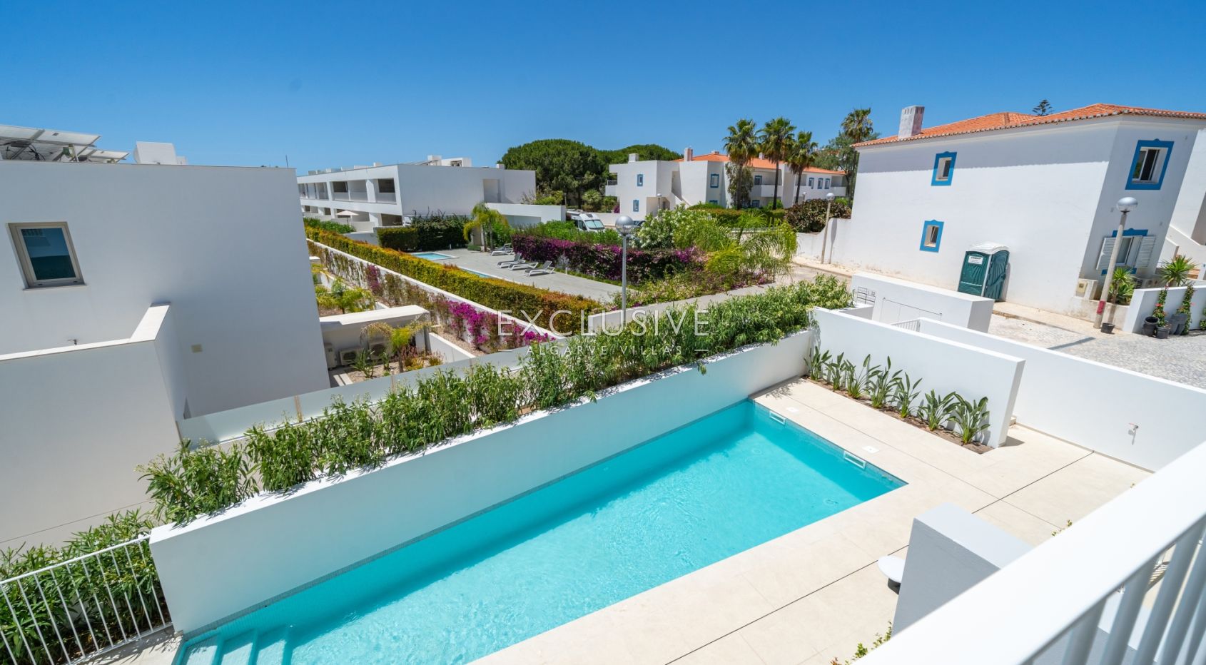 Brandneue Reihenvilla mit 2+1 Schlafzimmern und eigener Dachterrasse in Lagos an der Algarve zu verk
