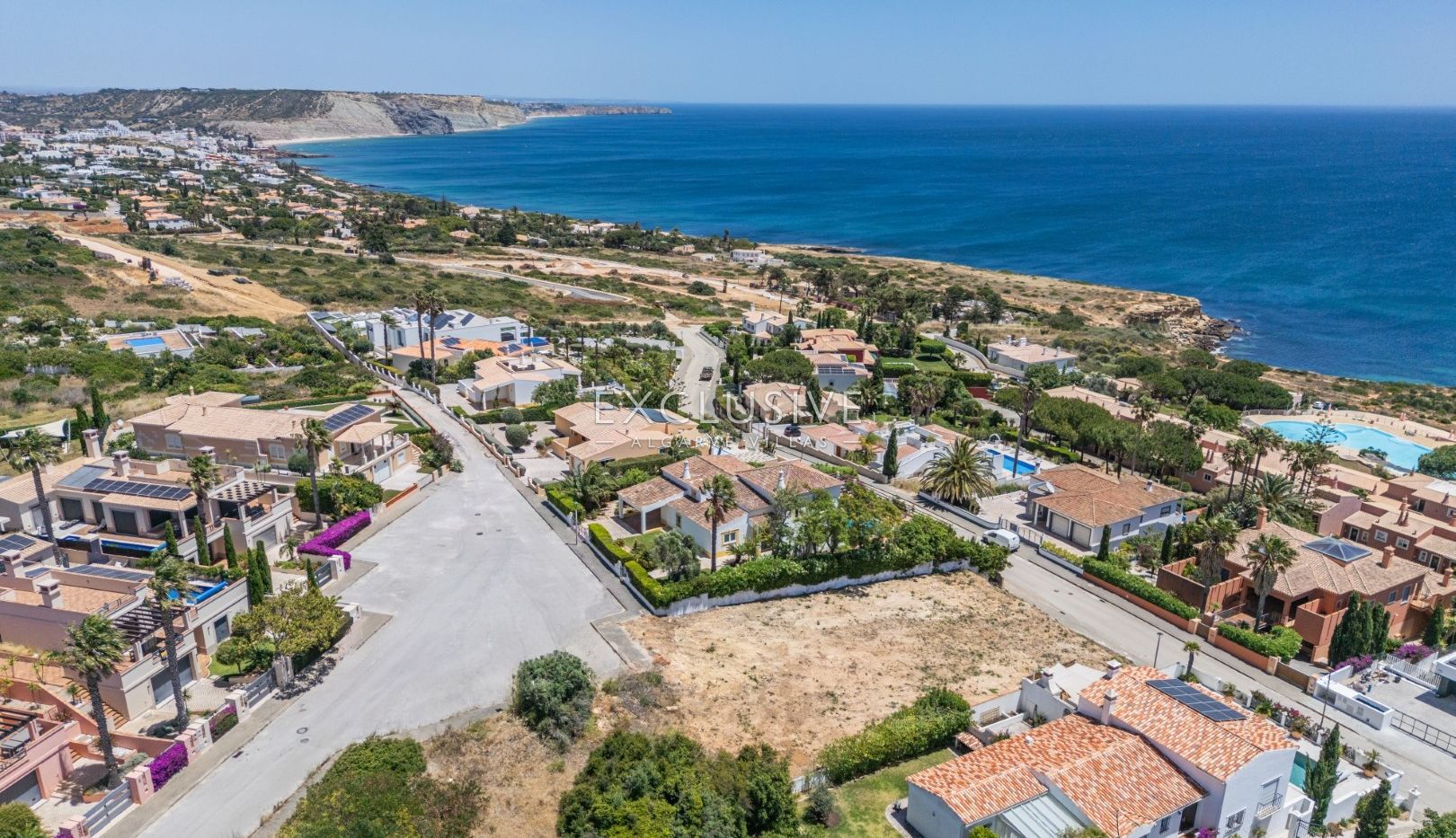Seltenes Grundstück mit Meerblick in Praia da Luz