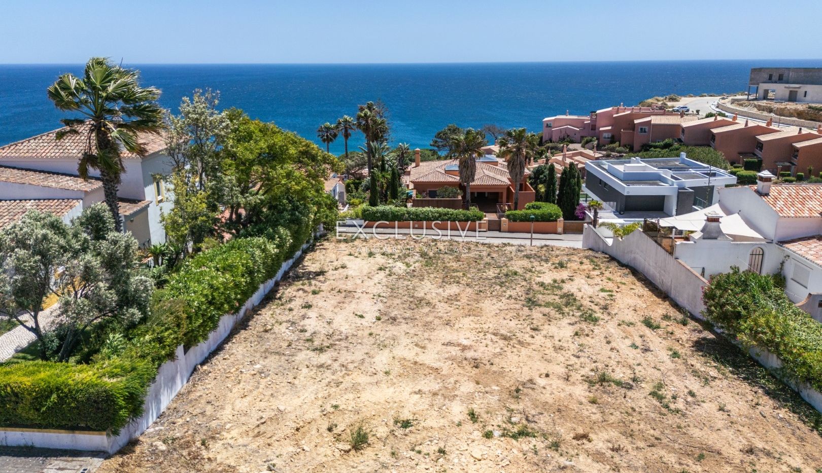 Seltenes Grundstück mit Meerblick in Praia da Luz