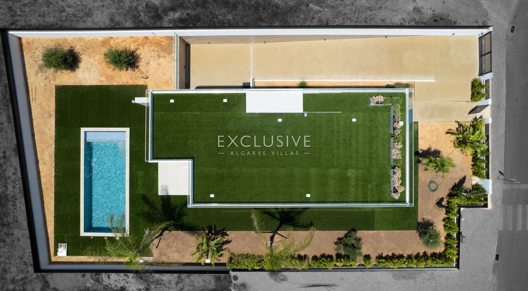 Neue Luxusvilla mit 4 Schlafzimmern und Pool in Encosta Dourada, Pêra, Algarve