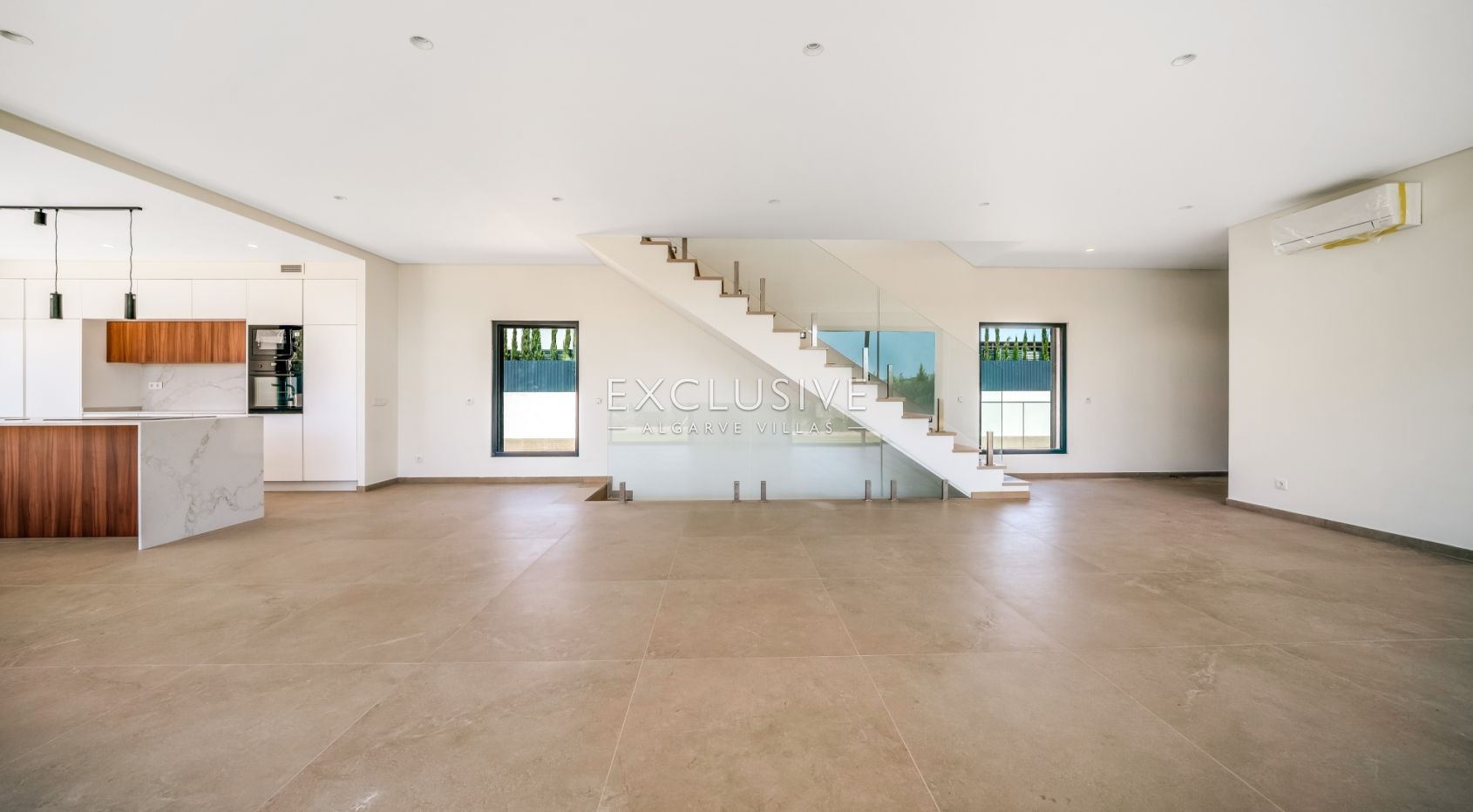 Neue Luxusvilla mit 4 Schlafzimmern und Pool in Encosta Dourada, Pêra, Algarve