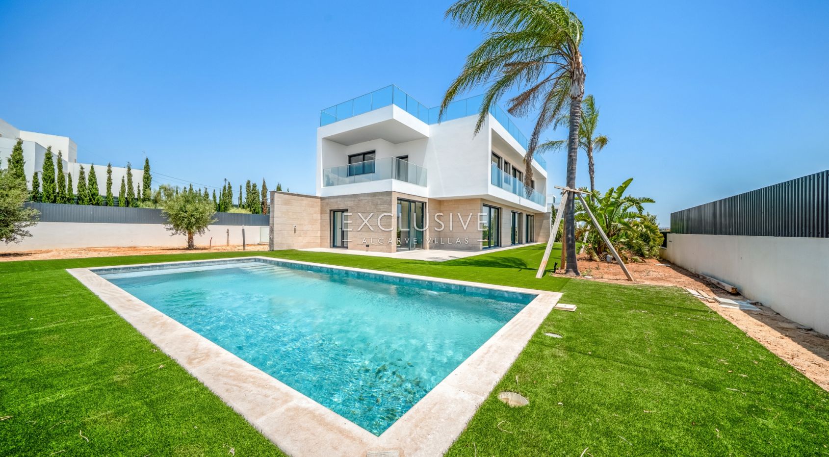 Neue Luxusvilla mit 4 Schlafzimmern und Pool in Encosta Dourada, Pêra, Algarve
