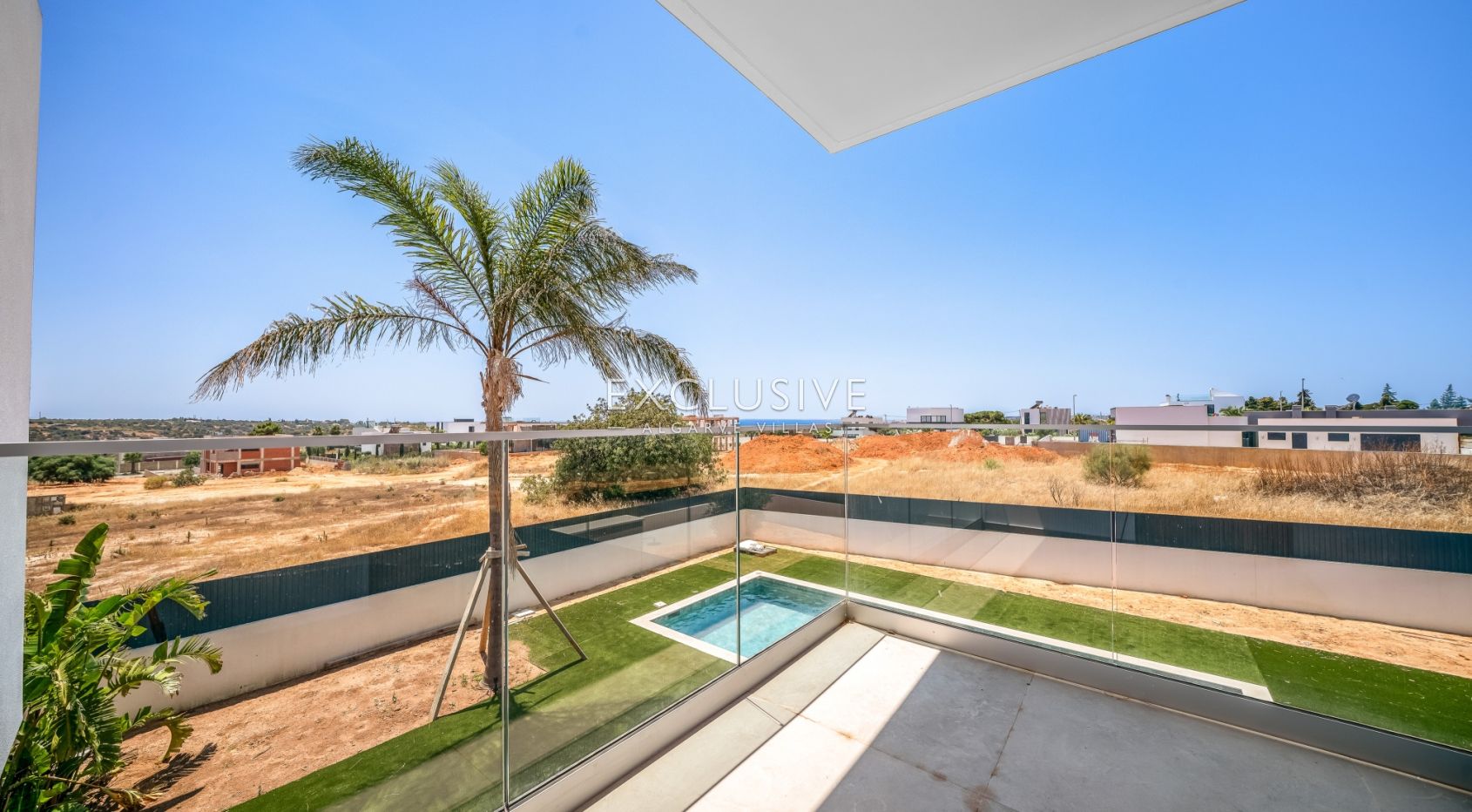 Neue Luxusvilla mit 4 Schlafzimmern und Pool in Encosta Dourada, Pêra, Algarve