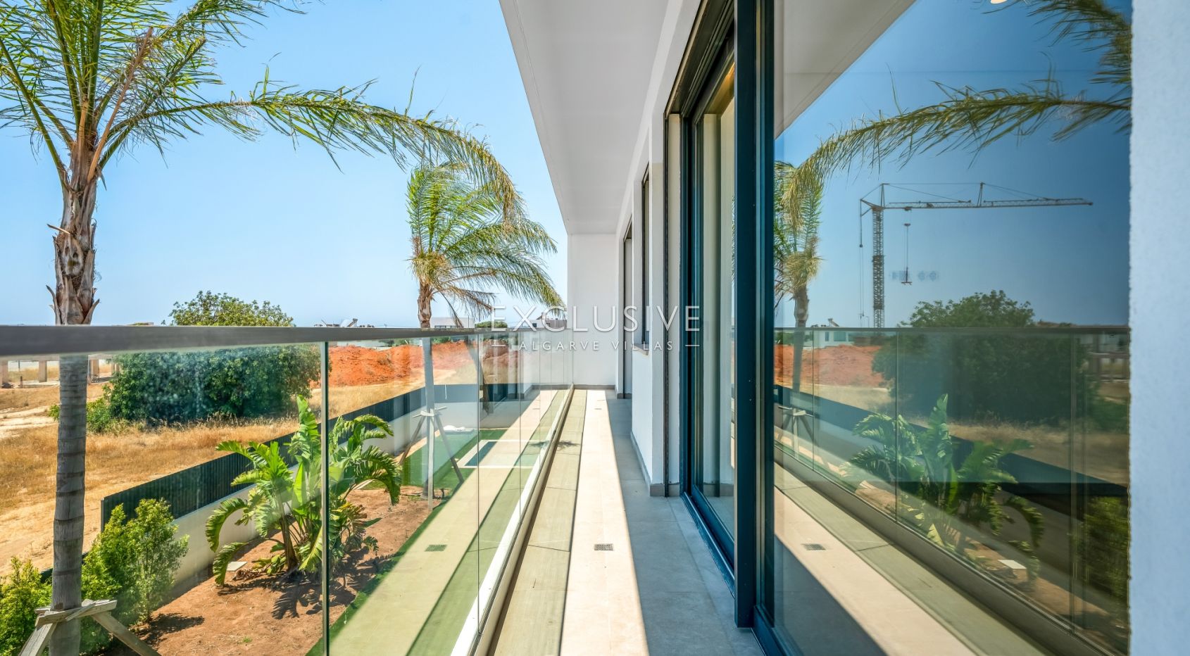 Neue Luxusvilla mit 4 Schlafzimmern und Pool in Encosta Dourada, Pêra, Algarve